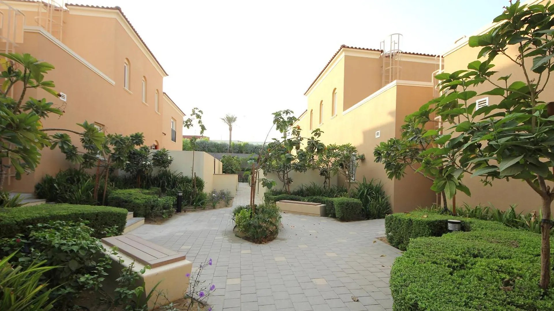 New Arabian Villa Nova 4 Bedroom & Maid Dubai Land