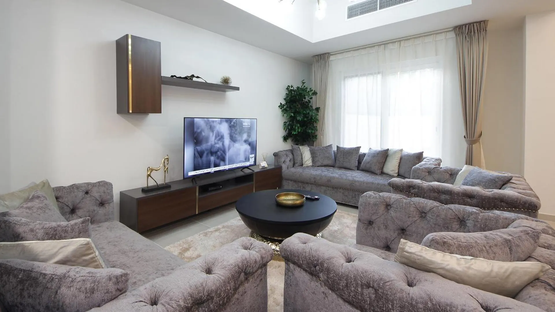 New Arabian Villa Nova 4 Bedroom & Maid Dubai Land United Arab Emirates
