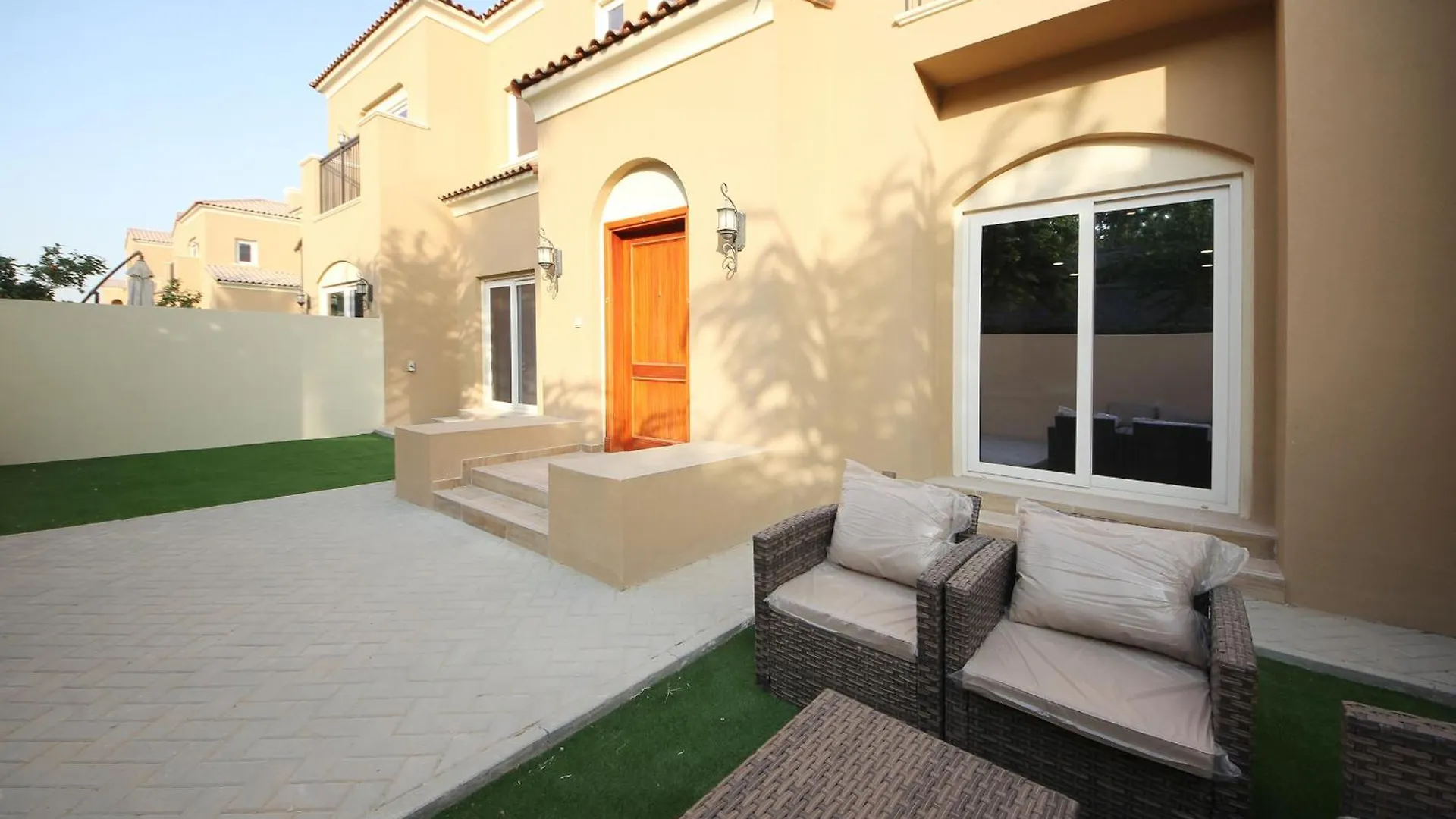 New Arabian Villa Nova 4 Bedroom & Maid Dubai Land