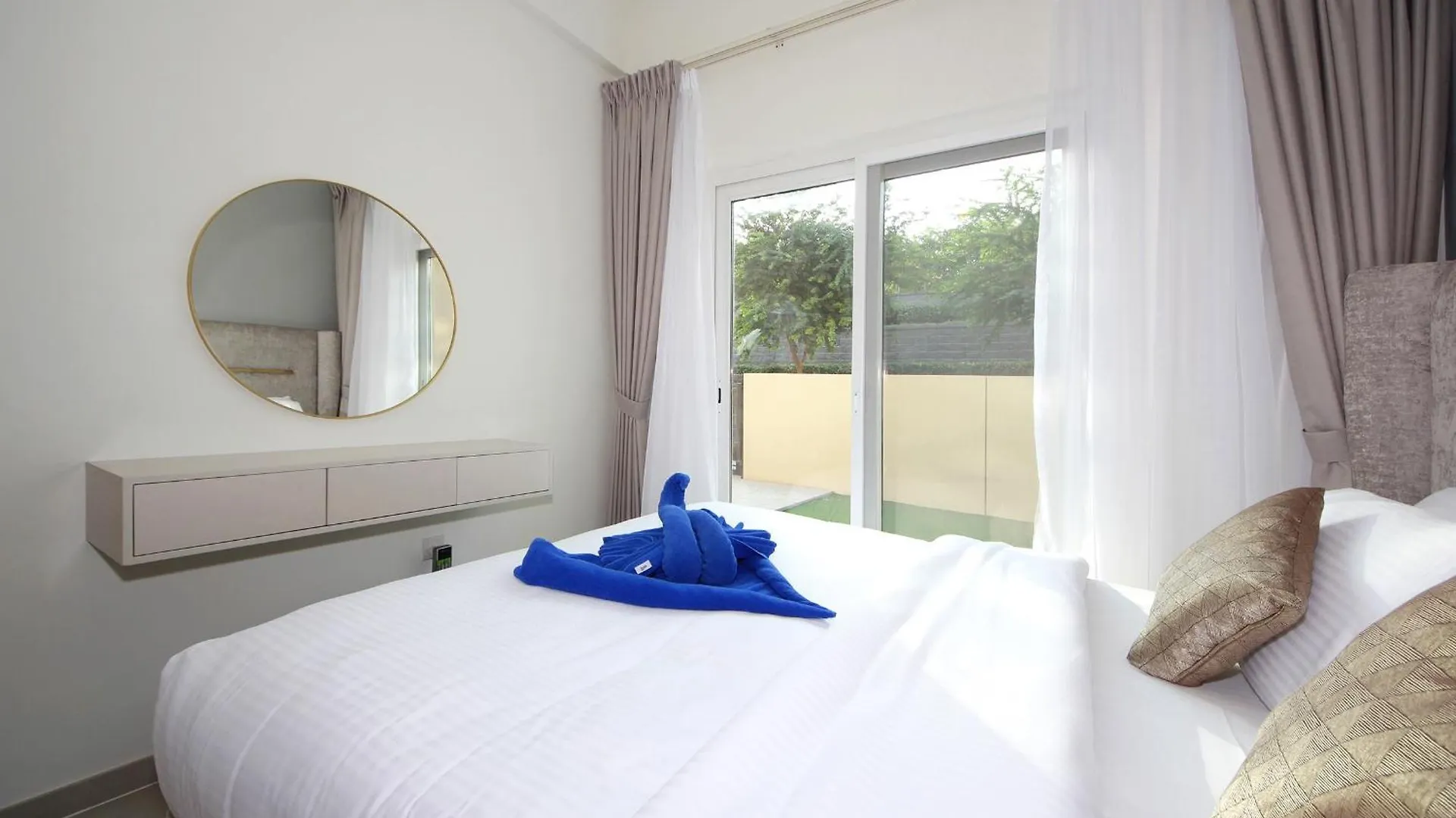 New Arabian Villa Nova 4 Bedroom & Maid Dubai Land