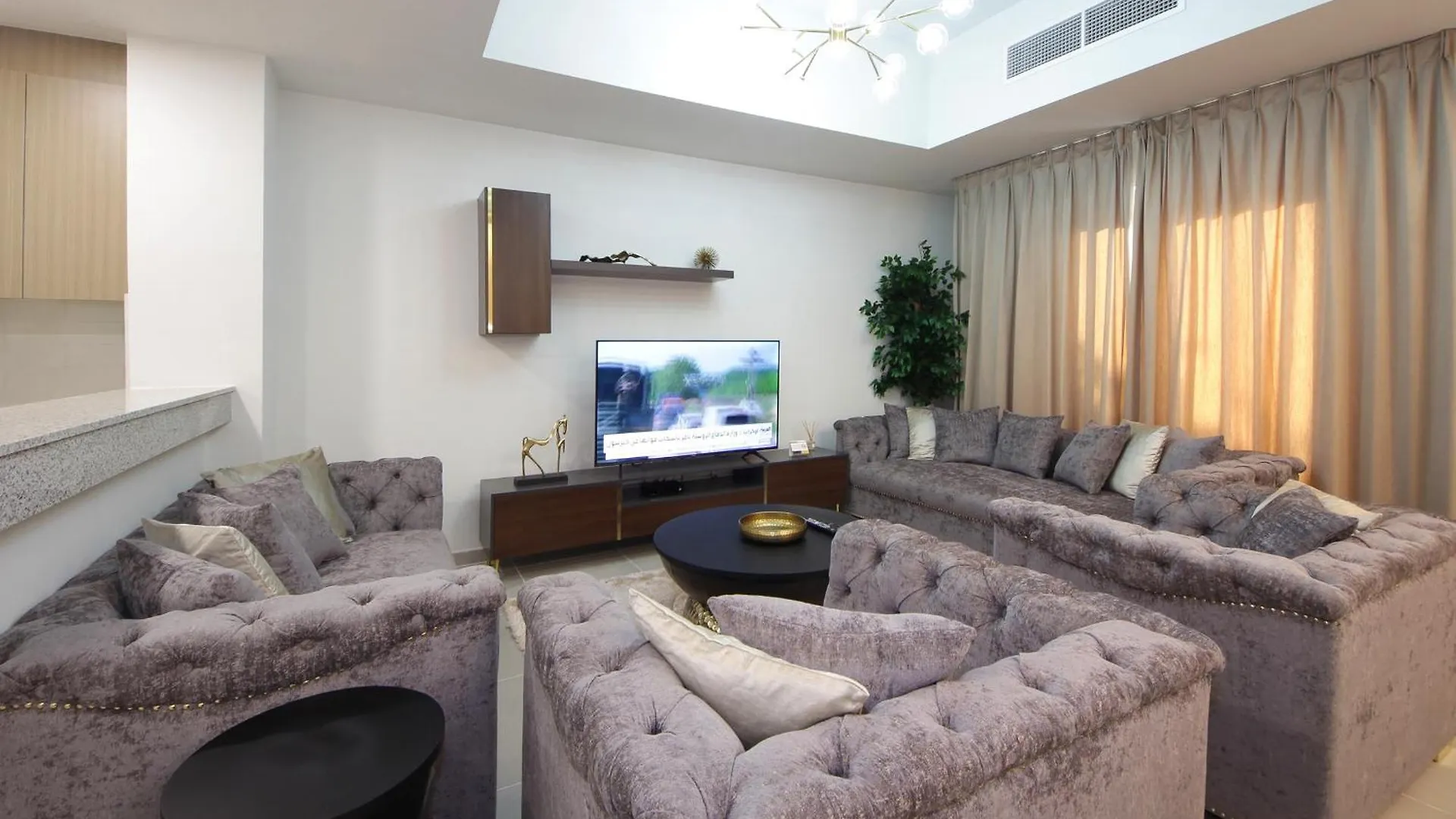 New Arabian Villa Nova 4 Bedroom & Maid Dubai Land
