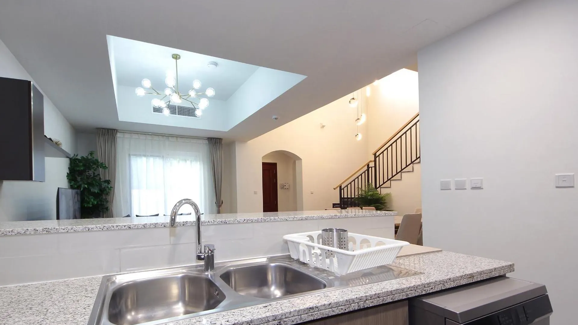 New Arabian Villa Nova 4 Bedroom & Maid Dubai Land